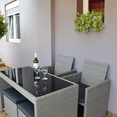 Ana Apartamento Sali