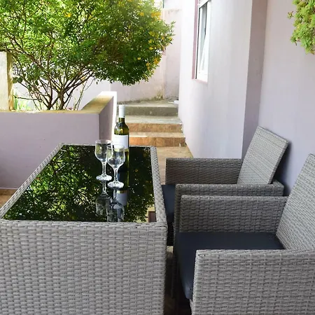 Apartman Ana * Sali