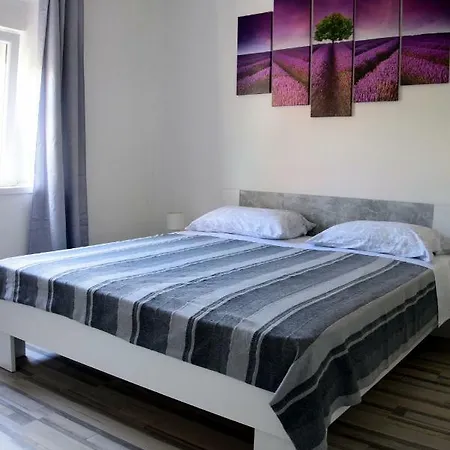 Apartman Ana Apartment