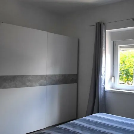Apartman Ana * Sali